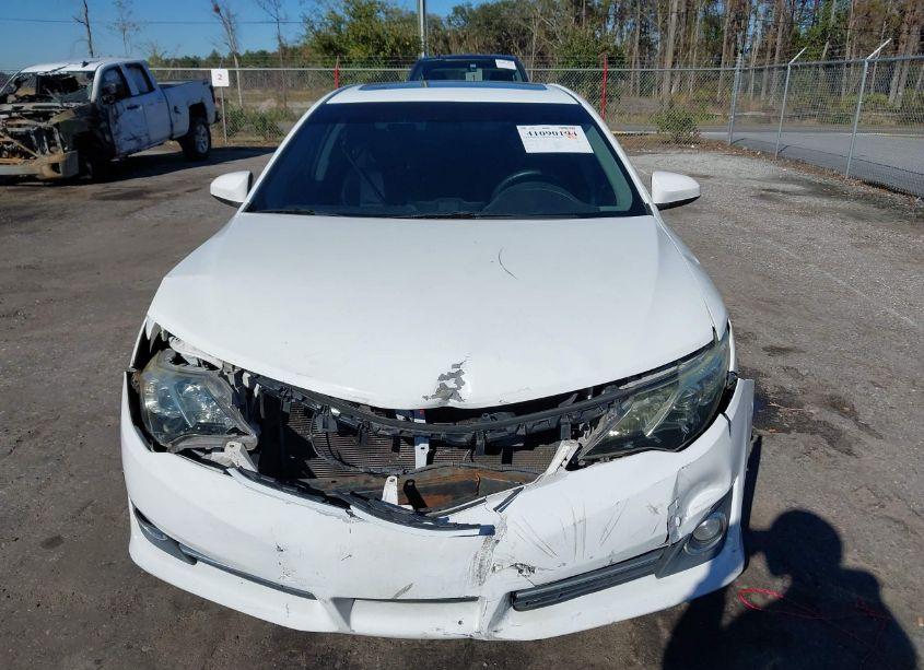 Photo 12 of 2014 Toyota Camry SE (VIN 4T1BF1FKXEU729351)