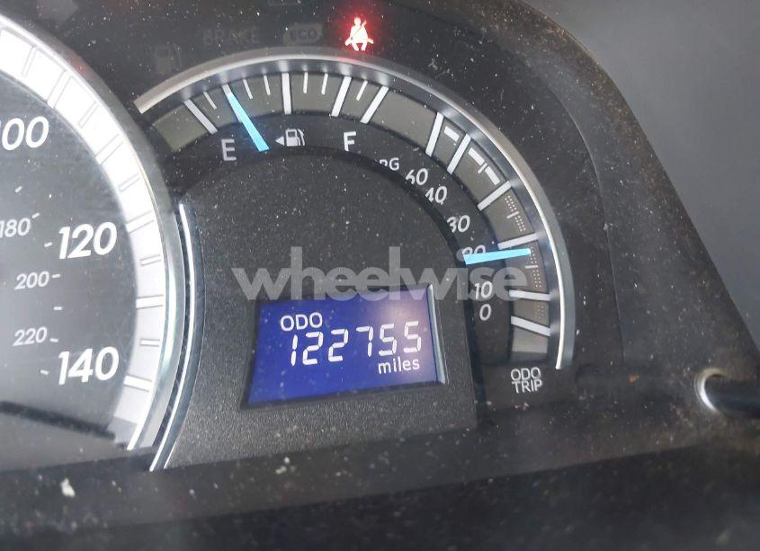 Photo 15 of 2014 Toyota Camry SE (VIN 4T1BF1FKXEU733545)