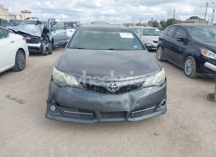 Photo 12 of 2014 Toyota Camry SE (VIN 4T1BF1FKXEU743668)