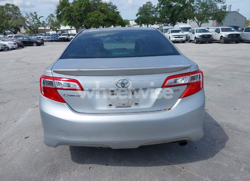 Photo 16 of 2014 Toyota Camry SE (VIN 4T1BF1FKXEU749373)