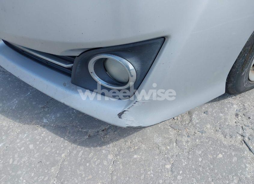 Photo 17 of 2014 Toyota Camry SE (VIN 4T1BF1FKXEU749373)