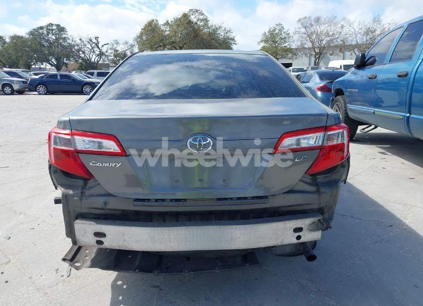 Photo 17 of 2014 Toyota Camry LE (VIN 4T1BF1FKXEU776704)