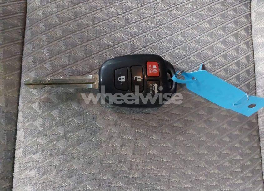 Photo 11 of 2014 Toyota Camry SE (VIN 4T1BF1FKXEU792935)