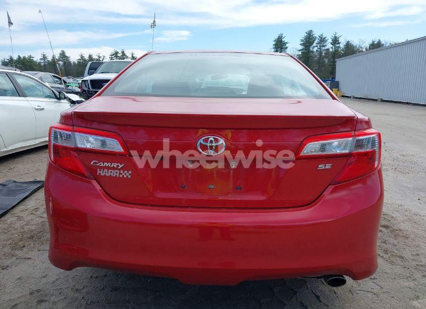 Photo 17 of 2014 Toyota Camry SE (VIN 4T1BF1FKXEU808955)