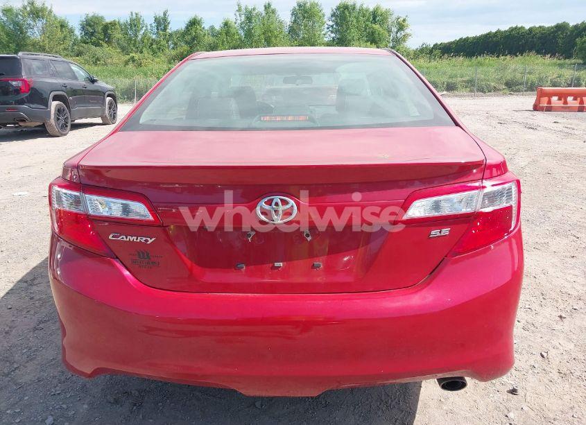 Photo 16 of 2014 Toyota Camry SE (VIN 4T1BF1FKXEU815548)
