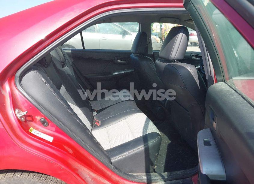 Photo 8 of 2014 Toyota Camry SE (VIN 4T1BF1FKXEU815548)