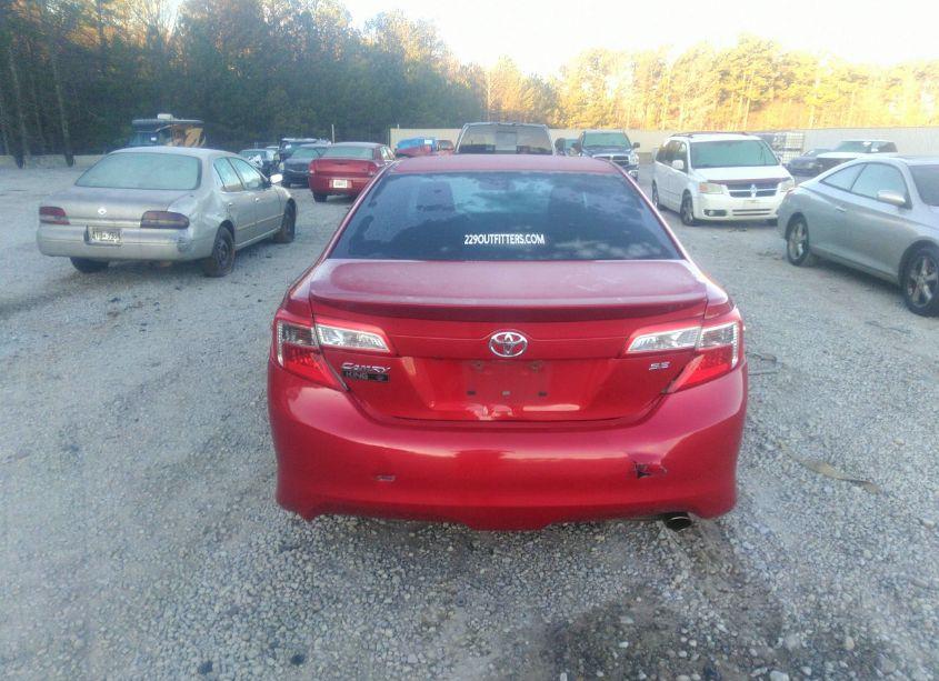 Photo 16 of 2014 Toyota Camry SE (VIN 4T1BF1FKXEU823200)