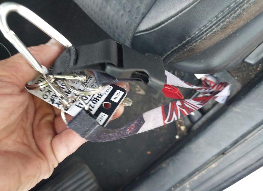 Photo 11 of 2014 Toyota Camry SE (VIN 4T1BF1FKXEU823570)