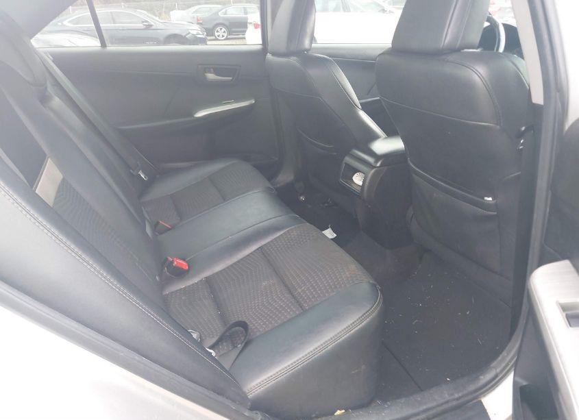 Photo 8 of 2014 Toyota Camry SE (VIN 4T1BF1FKXEU823570)