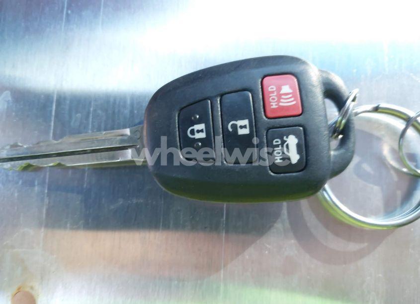 Photo 11 of 2014 Toyota Camry LE (VIN 4T1BF1FKXEU829854)