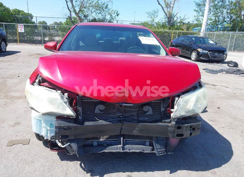 Photo 12 of 2014 Toyota Camry L (VIN 4T1BF1FKXEU834570)