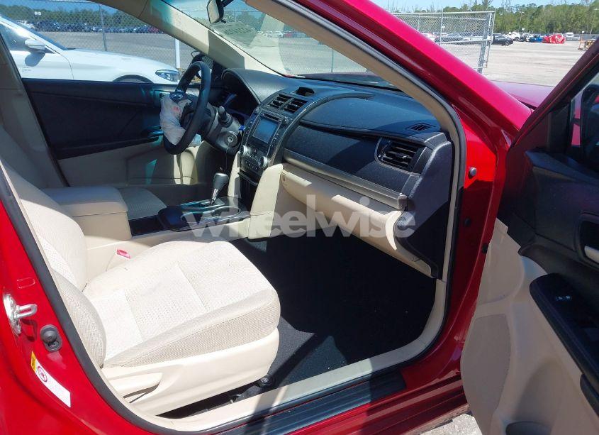 Photo 5 of 2014 Toyota Camry L (VIN 4T1BF1FKXEU834570)