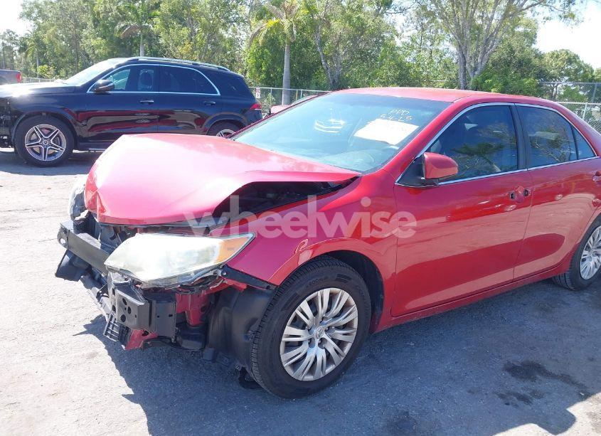 Photo 6 of 2014 Toyota Camry L (VIN 4T1BF1FKXEU834570)