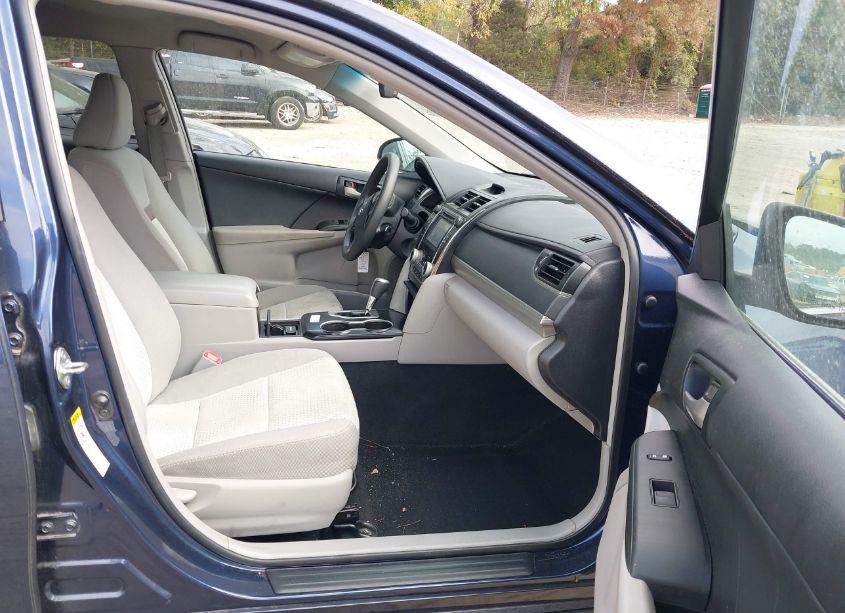 Photo 5 of 2014 Toyota Camry LE (VIN 4T1BF1FKXEU856908)