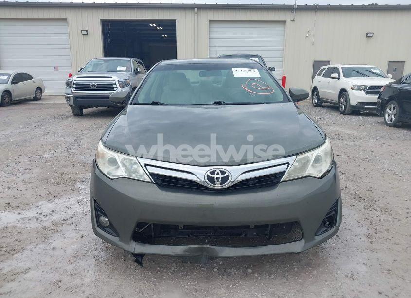 Photo 12 of 2014 Toyota Camry LE (VIN 4T1BF1FKXEU871571)