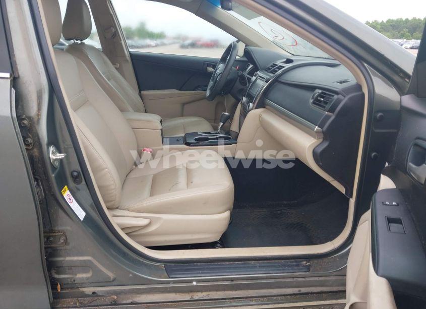 Photo 5 of 2014 Toyota Camry LE (VIN 4T1BF1FKXEU871571)