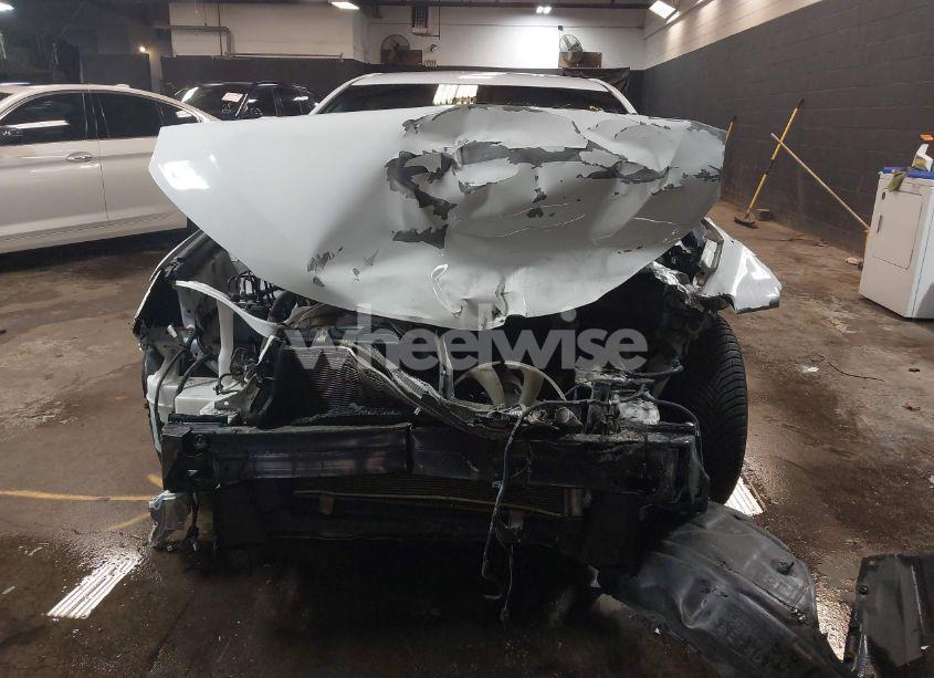 Photo 12 of 2015 Toyota Camry SE (VIN 4T1BF1FKXFU005189)