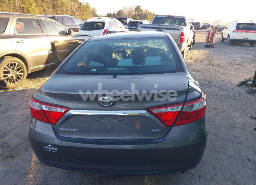 Photo 16 of 2015 Toyota Camry LE (VIN 4T1BF1FKXFU023417)