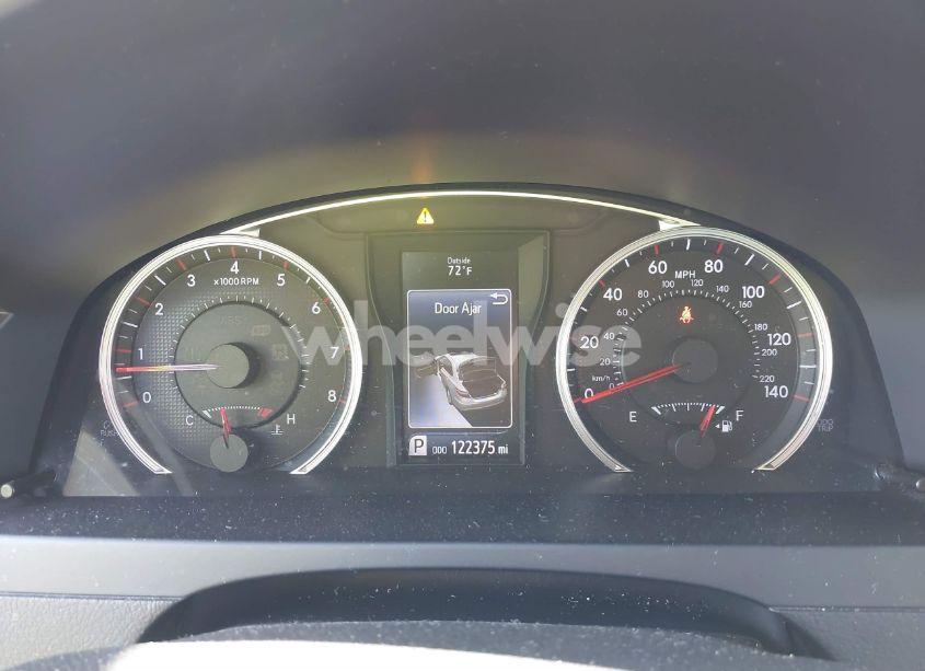 Photo 7 of 2015 Toyota Camry SE (VIN 4T1BF1FKXFU030741)