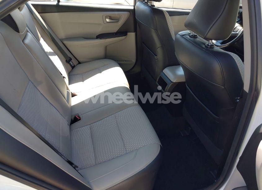 Photo 8 of 2015 Toyota Camry SE (VIN 4T1BF1FKXFU030741)