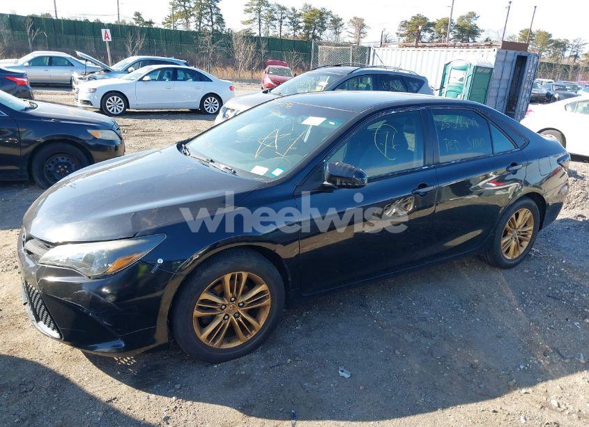 Photo 13 of 2015 Toyota Camry SE (VIN 4T1BF1FKXFU051380)