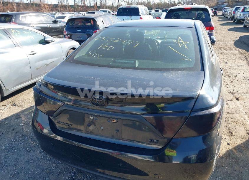 Photo 15 of 2015 Toyota Camry SE (VIN 4T1BF1FKXFU051380)