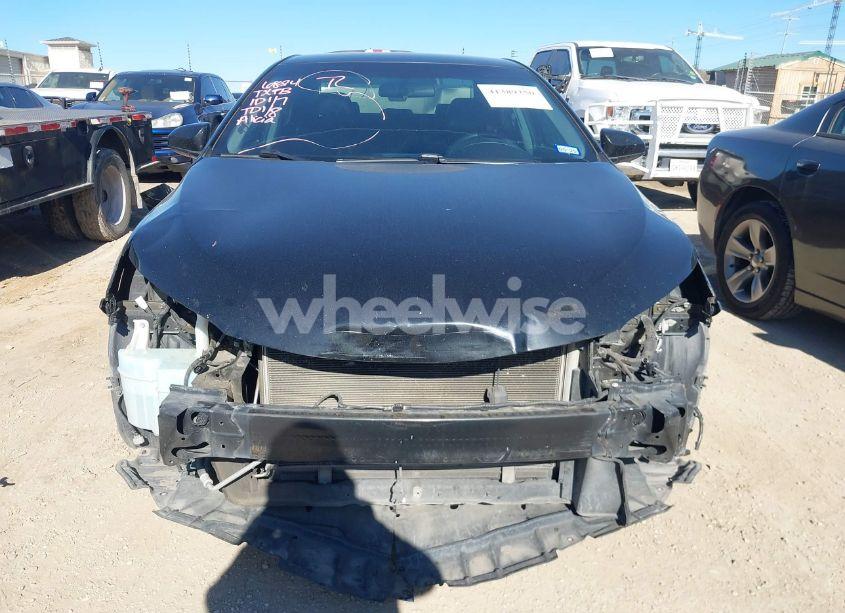 Photo 13 of 2015 Toyota Camry SE (VIN 4T1BF1FKXFU061990)