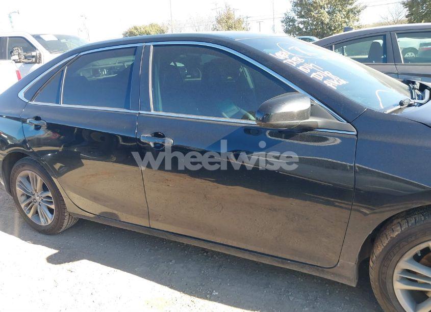 Photo 14 of 2015 Toyota Camry SE (VIN 4T1BF1FKXFU061990)