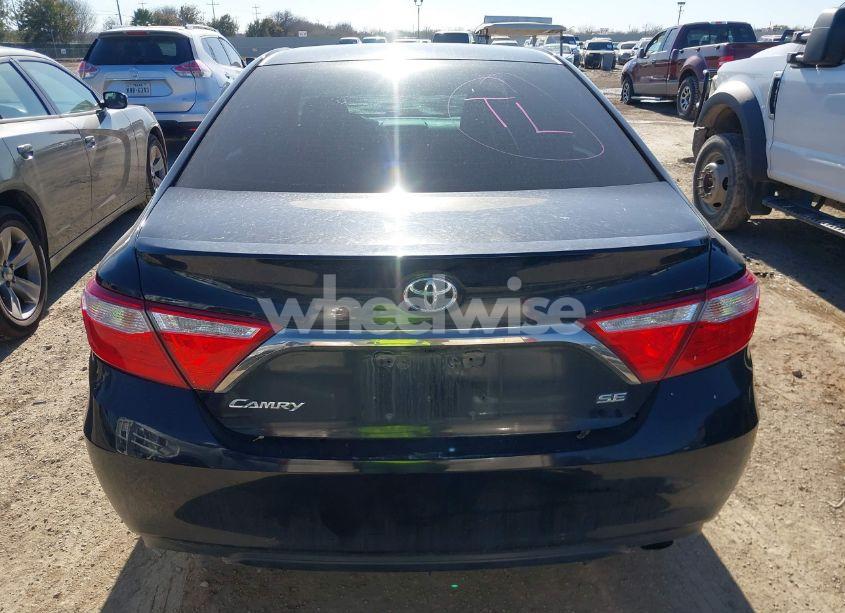 Photo 17 of 2015 Toyota Camry SE (VIN 4T1BF1FKXFU061990)