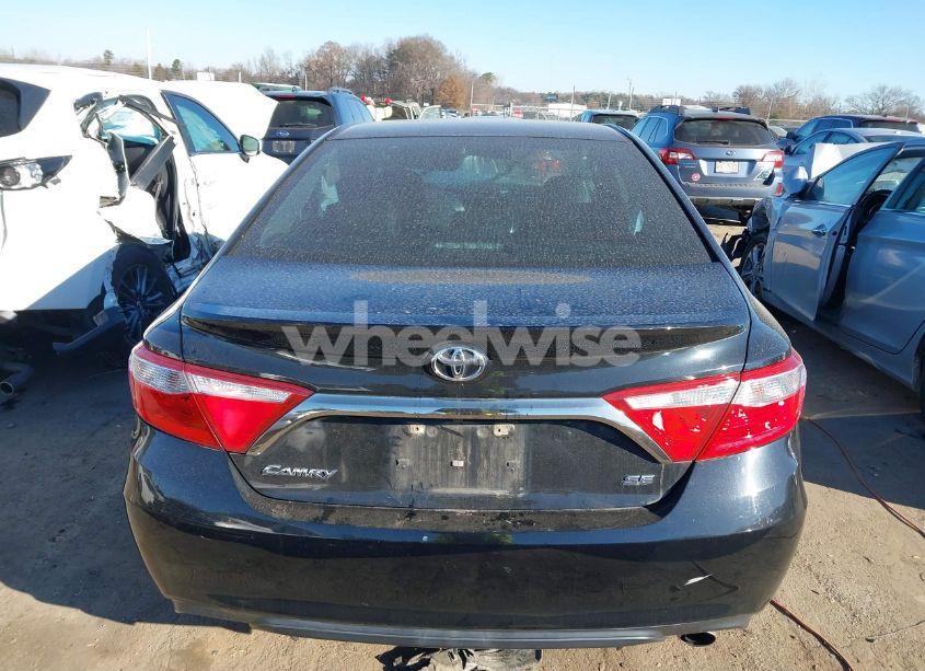 Photo 16 of 2015 Toyota Camry SE (VIN 4T1BF1FKXFU074707)