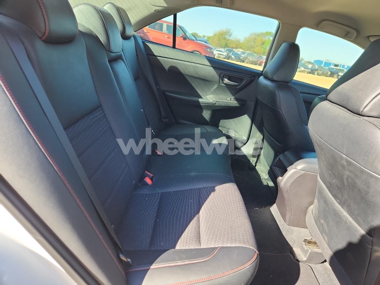 Photo 10 of 2015 TOYOTA CAMRY LE (VIN 4T1BF1FKXFU080510)