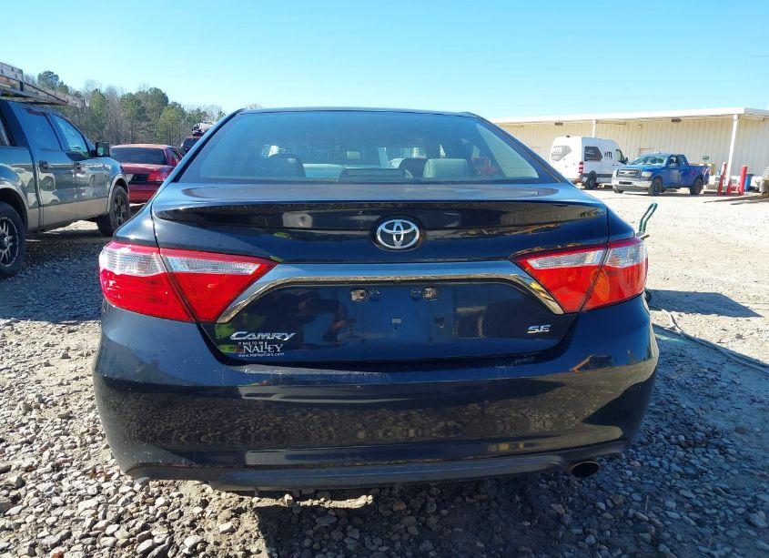 Photo 16 of 2015 Toyota Camry SE (VIN 4T1BF1FKXFU092091)