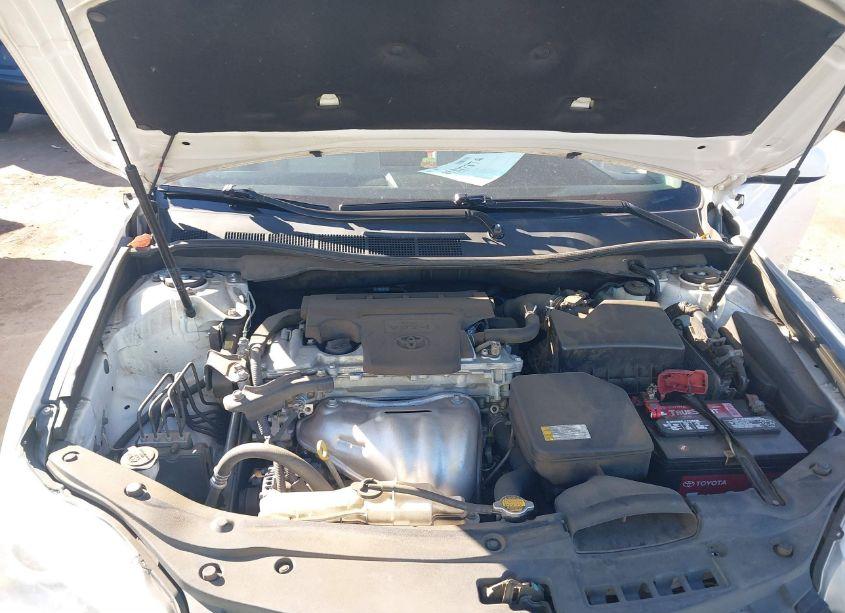 Photo 10 of 2015 Toyota Camry LE (VIN 4T1BF1FKXFU097789)