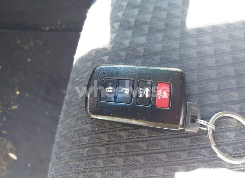 Photo 11 of 2015 Toyota Camry SE (VIN 4T1BF1FKXFU475402)