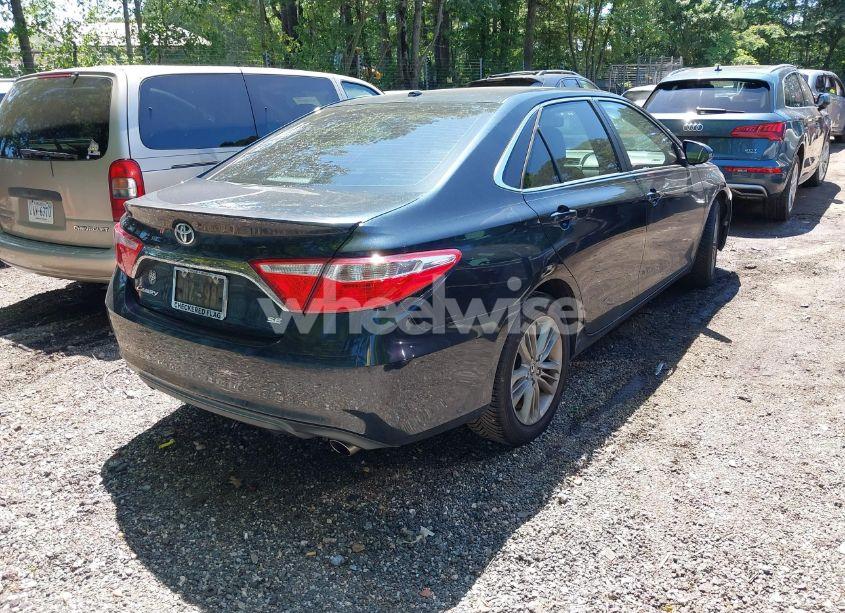 Photo 4 of 2015 Toyota Camry SE (VIN 4T1BF1FKXFU475402)