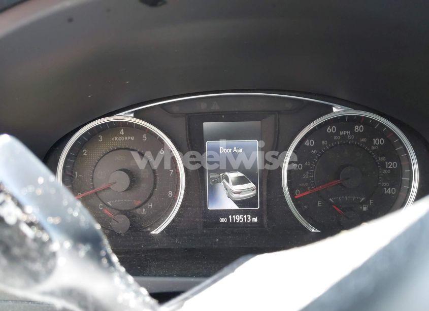 Photo 7 of 2015 Toyota Camry SE (VIN 4T1BF1FKXFU475402)