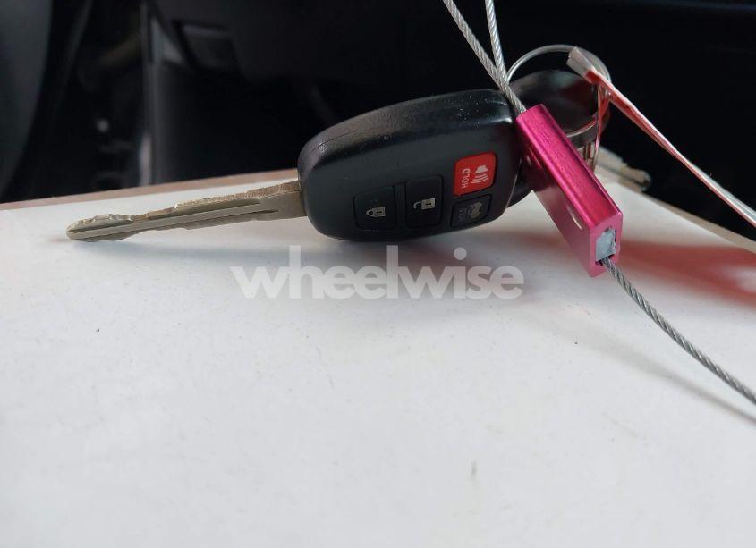 Photo 11 of 2015 Toyota Camry SE (VIN 4T1BF1FKXFU897010)