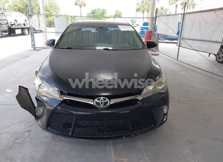 Photo 12 of 2015 Toyota Camry SE (VIN 4T1BF1FKXFU897010)
