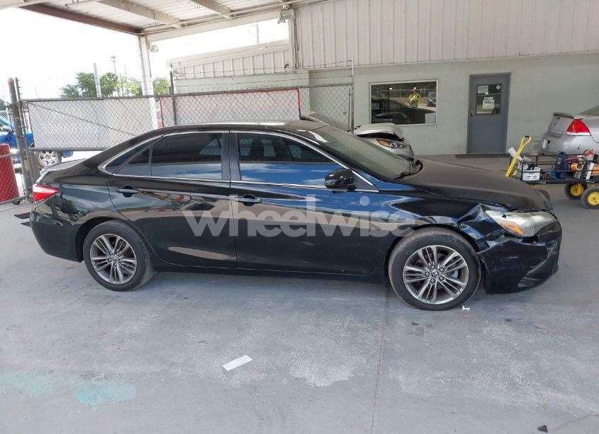 Photo 13 of 2015 Toyota Camry SE (VIN 4T1BF1FKXFU897010)