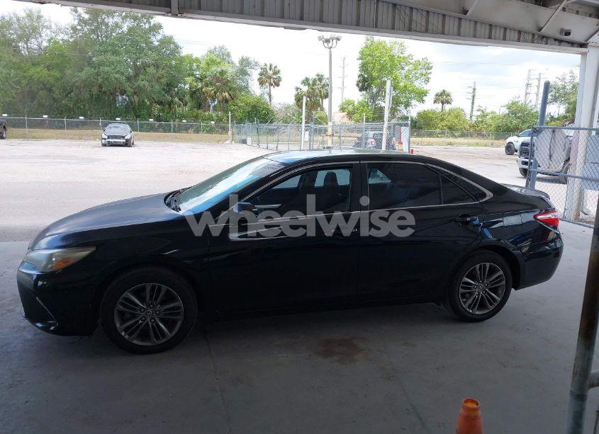 Photo 14 of 2015 Toyota Camry SE (VIN 4T1BF1FKXFU897010)