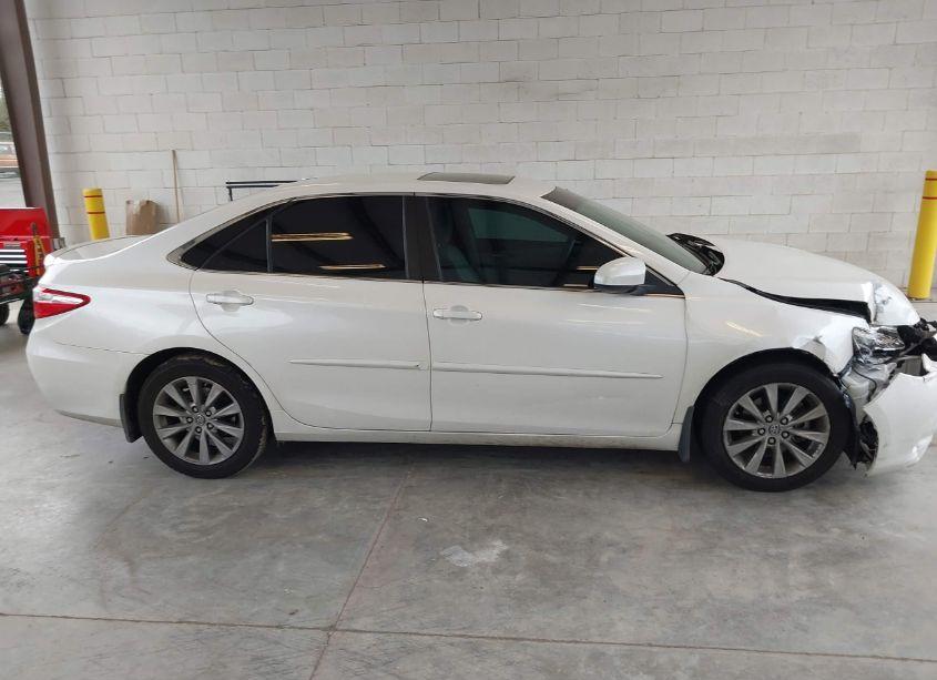 Photo 13 of 2015 Toyota Camry XLE (VIN 4T1BF1FKXFU899453)