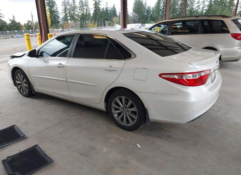 Photo 3 of 2015 Toyota Camry XLE (VIN 4T1BF1FKXFU899453)