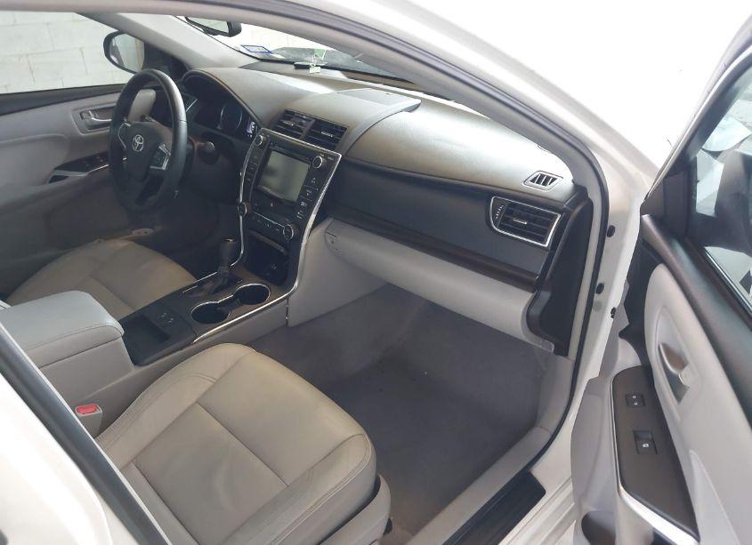 Photo 5 of 2015 Toyota Camry XLE (VIN 4T1BF1FKXFU899453)