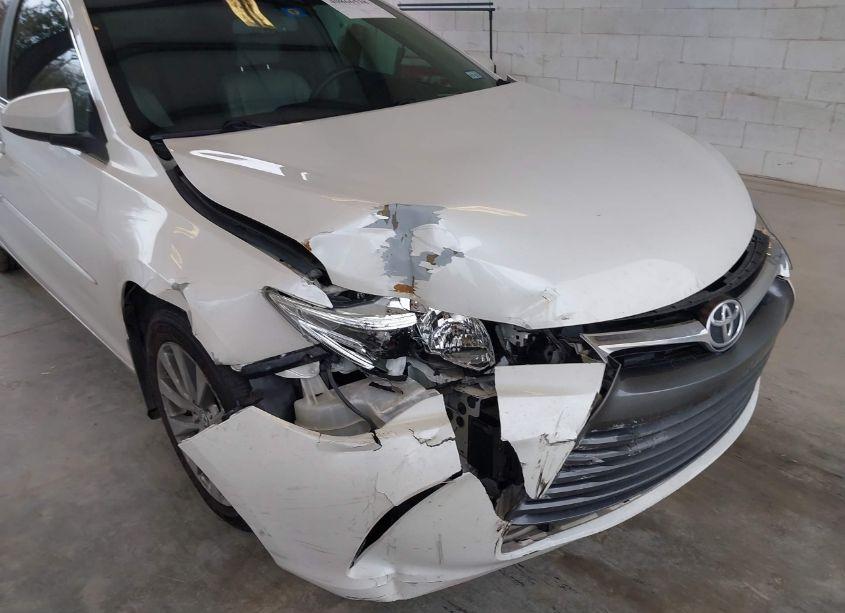 Photo 6 of 2015 Toyota Camry XLE (VIN 4T1BF1FKXFU899453)