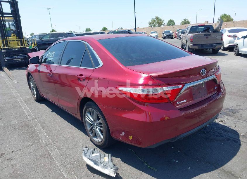 Photo 15 of 2015 Toyota Camry SE (VIN 4T1BF1FKXFU900889)