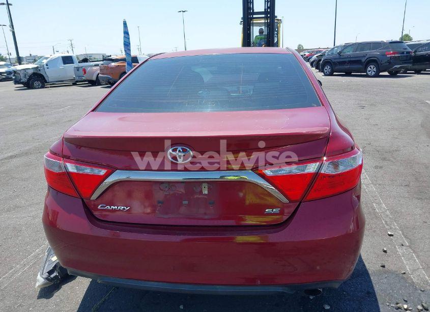Photo 17 of 2015 Toyota Camry SE (VIN 4T1BF1FKXFU900889)