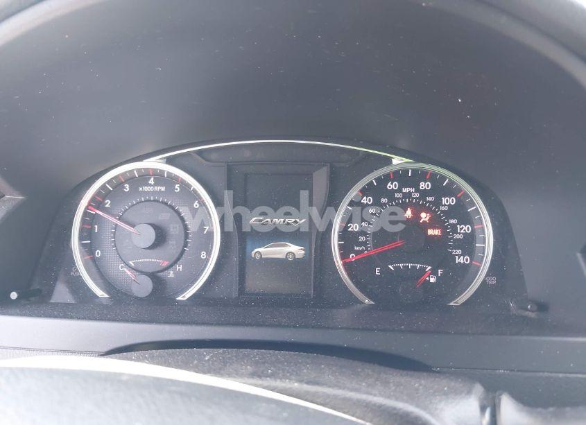 Photo 7 of 2015 Toyota Camry SE (VIN 4T1BF1FKXFU900889)