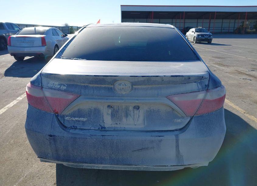 Photo 16 of 2015 Toyota Camry SE (VIN 4T1BF1FKXFU903971)