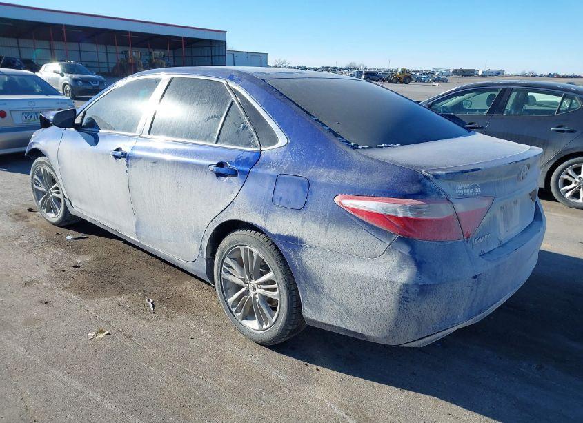 Photo 3 of 2015 Toyota Camry SE (VIN 4T1BF1FKXFU903971)