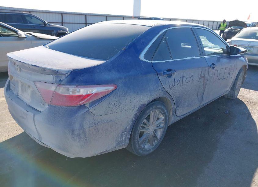 Photo 4 of 2015 Toyota Camry SE (VIN 4T1BF1FKXFU903971)